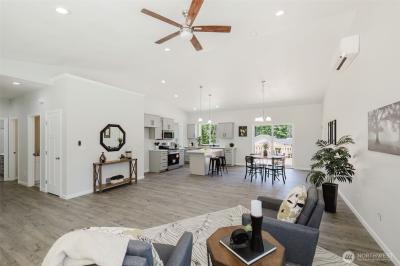 Listing images