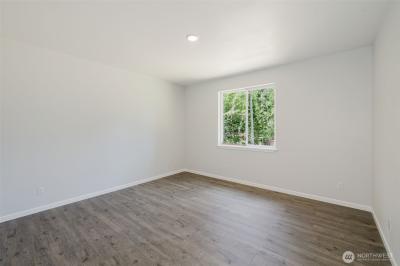Listing images
